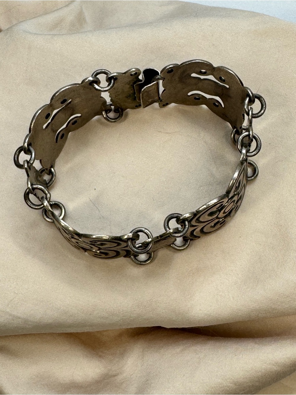 Vintage Mexican Sterling Silver 925 Bracelet 69 grams 8” Statement Western Link - Picture 5 of 11